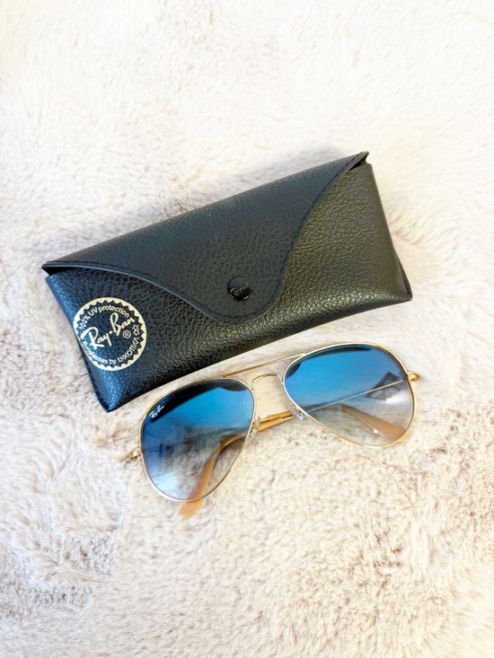 New! RAY-BAN Blue Gradient Aviators with Gold Frame 58mm